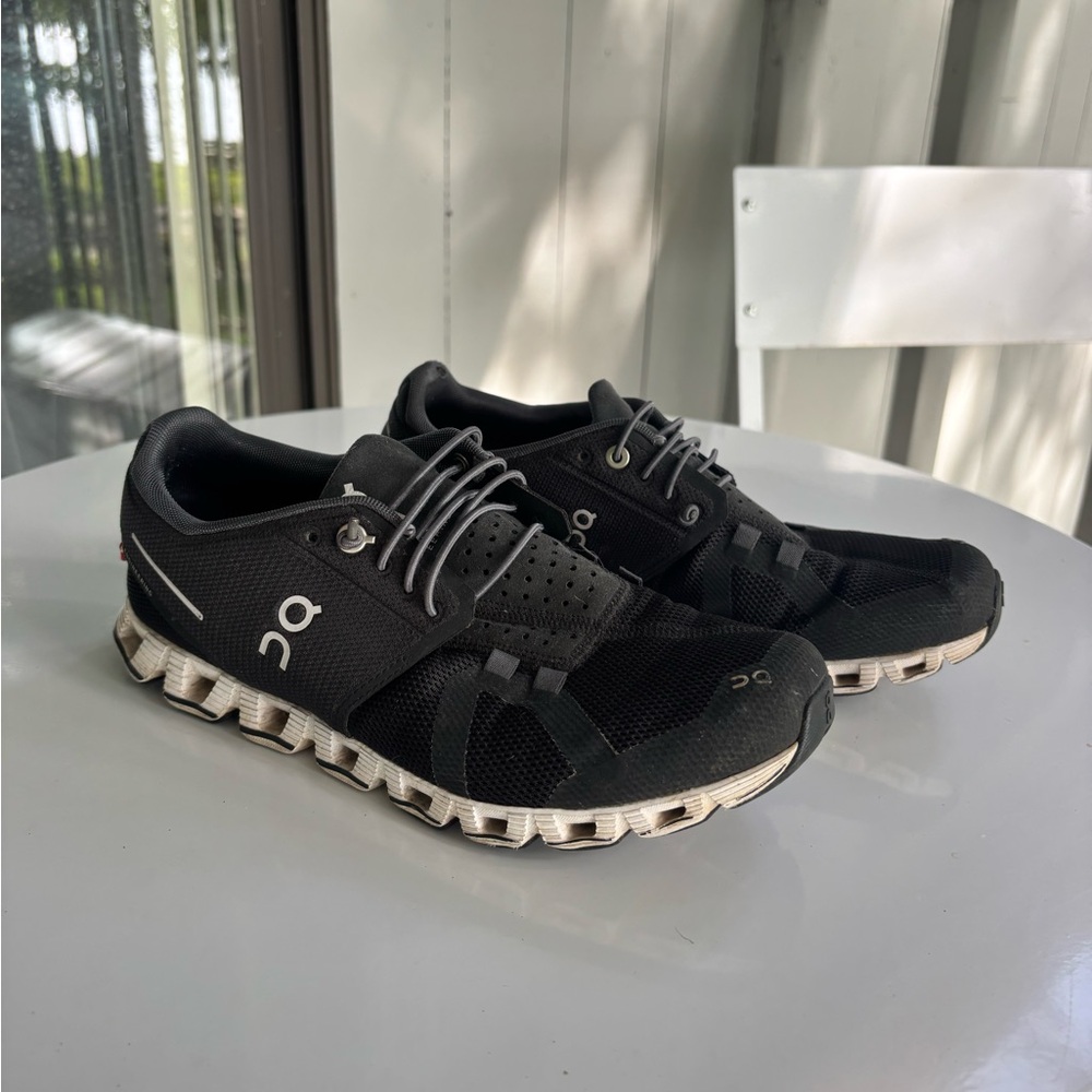 On Cloud/Running Women’s Everyday Athletic Shoes